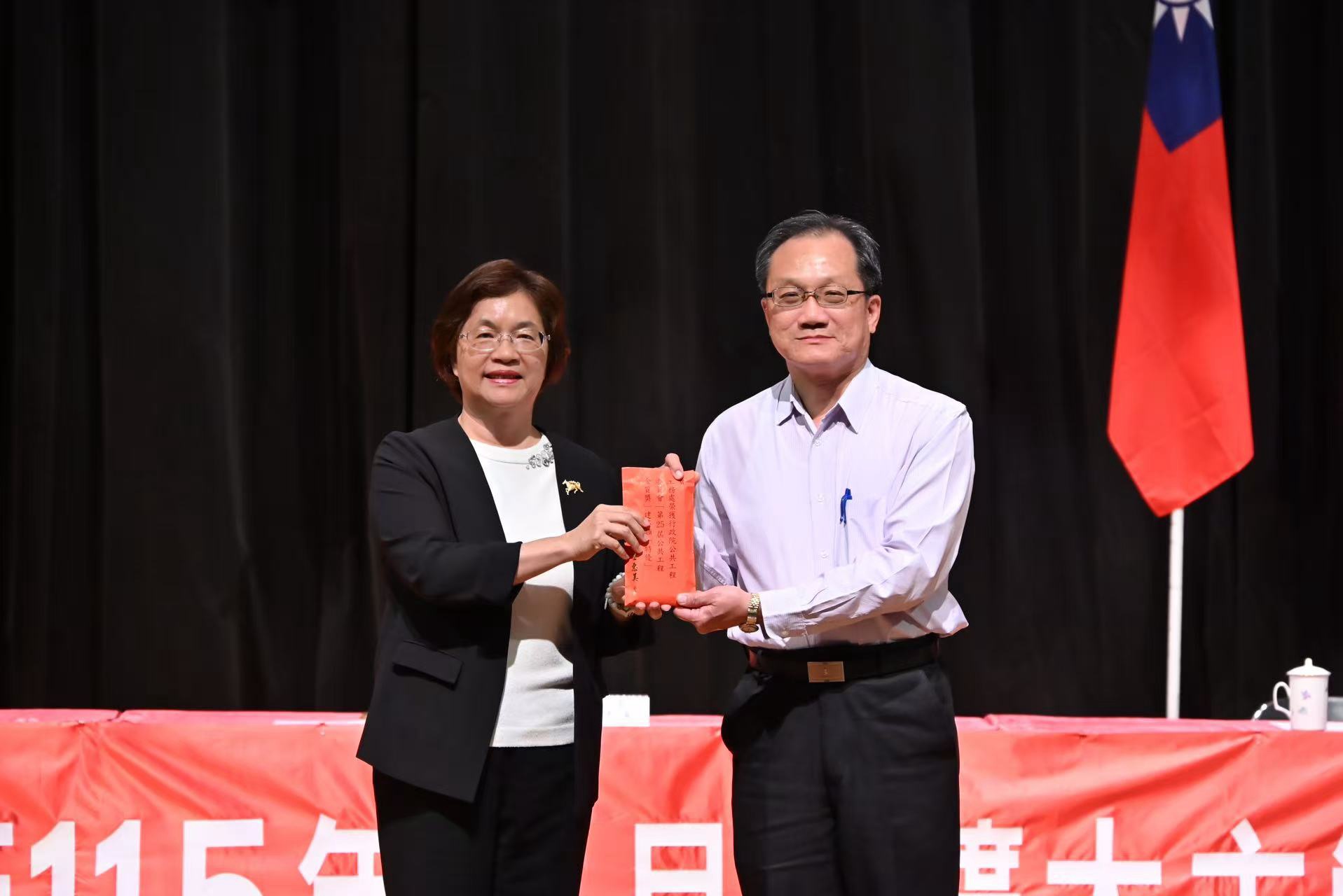 鹿港綜合行政大樓奪公共工程金質獎特優 王惠美：一站式服務從出生到安老